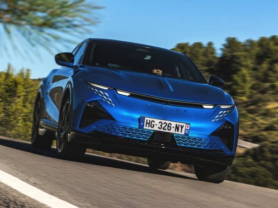 Alpine A390