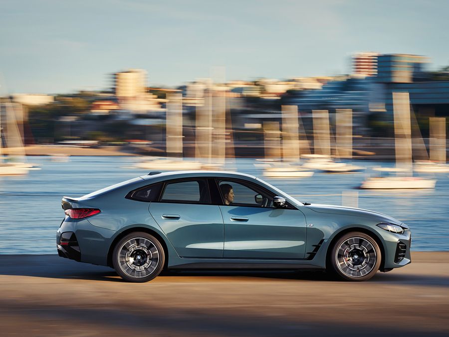 BMW i4