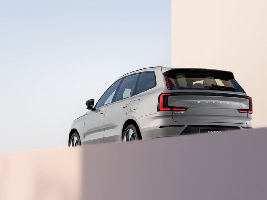 Volvo EX90
