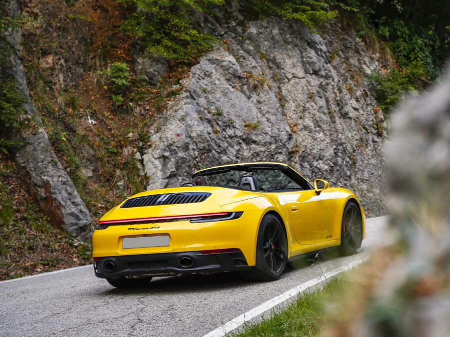 Porsche 911 Carrera Cabriolet